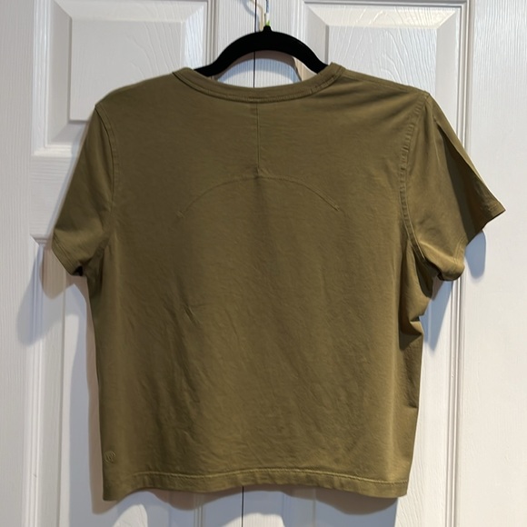 ❤️SOLD❤️Lululemon Classic Fit Cotton Blend T-Shirt in Army Green - Picture 5 of 12